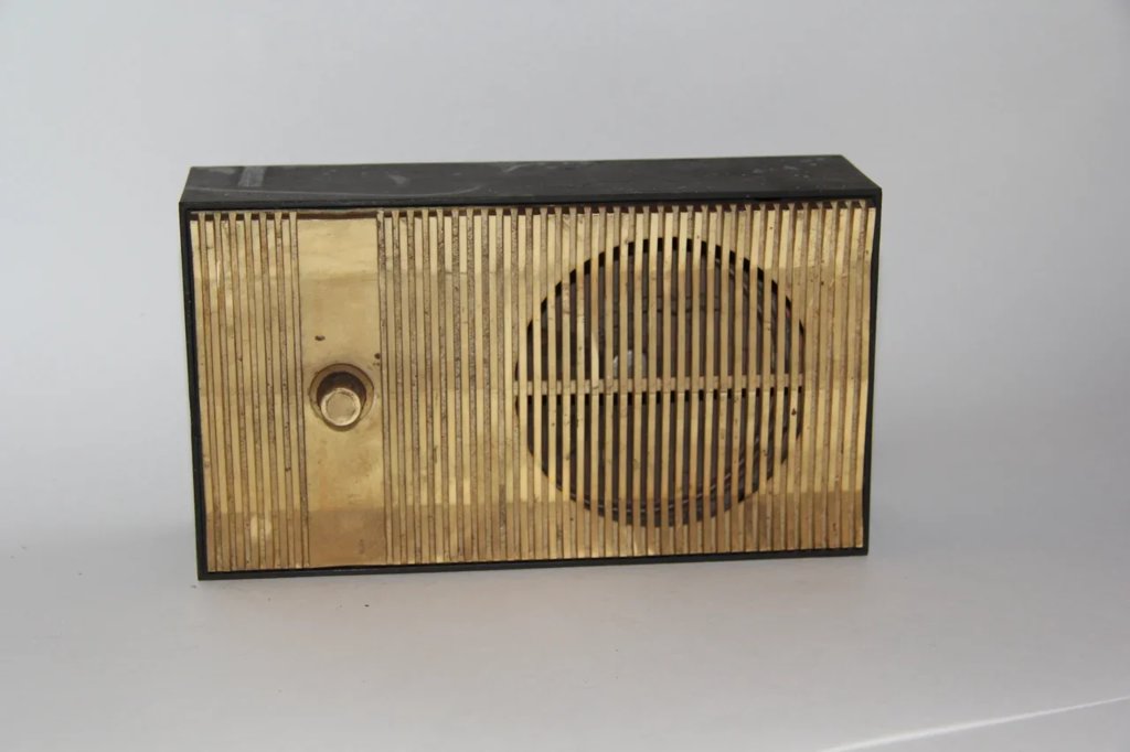 Media for Радиоприемник