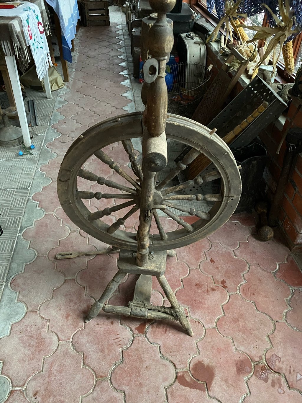 Media for Прялка старинная