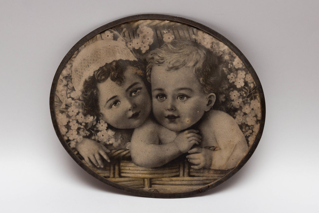 Media for Два младенца