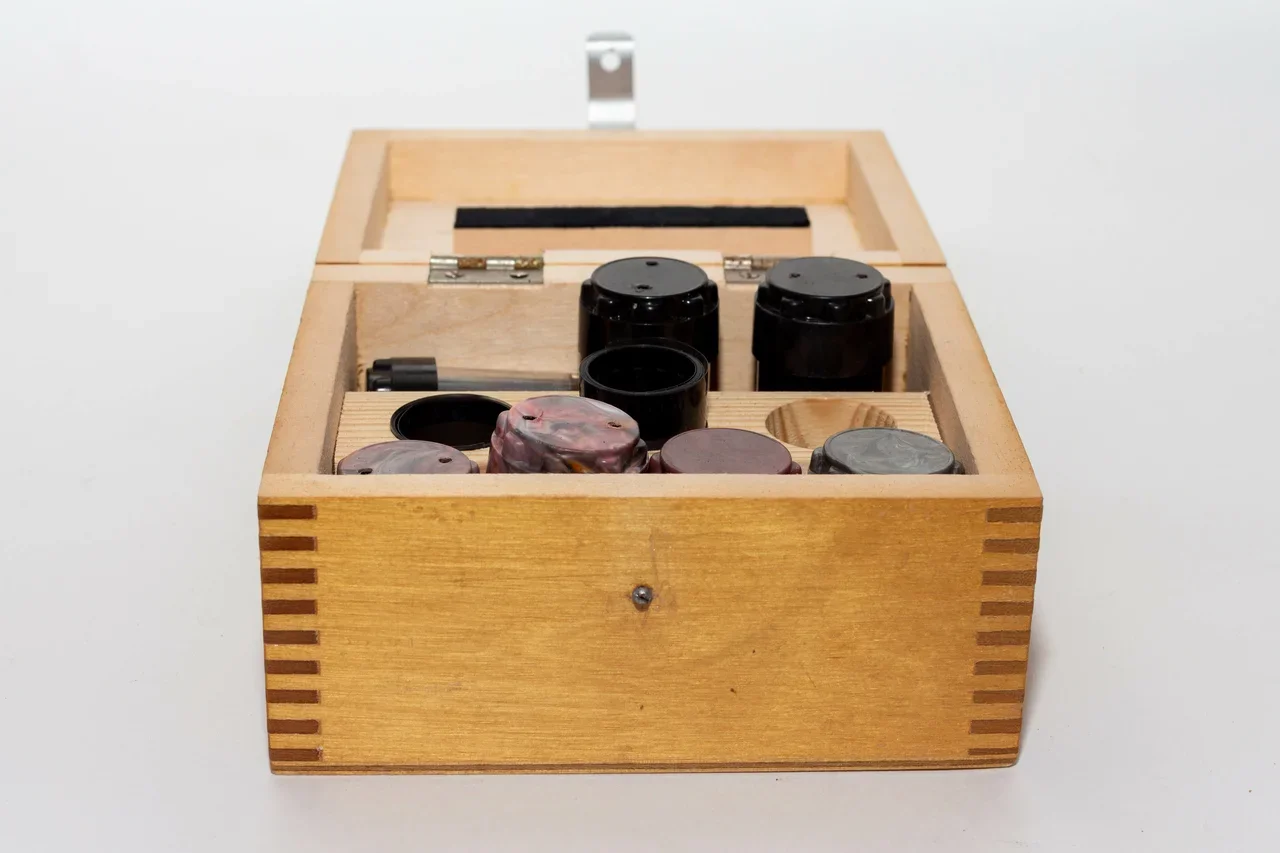 Media for Коробка с фотопленками