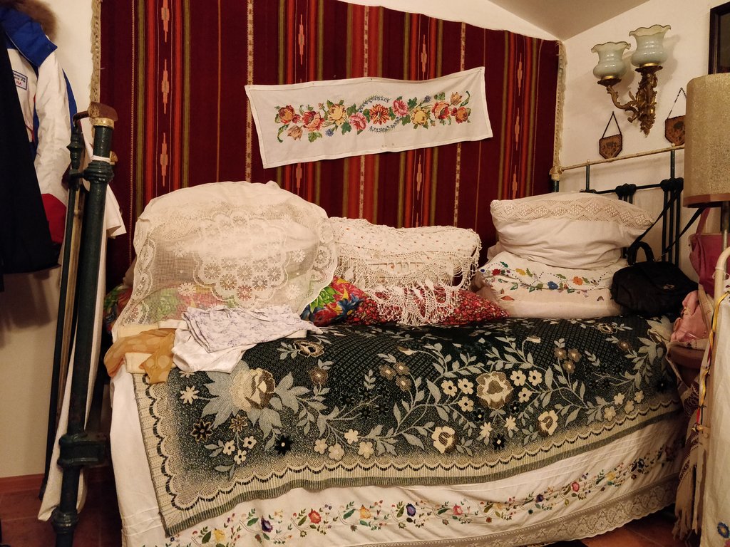 Media for Кровать Клавдии Семеновны Гайдук