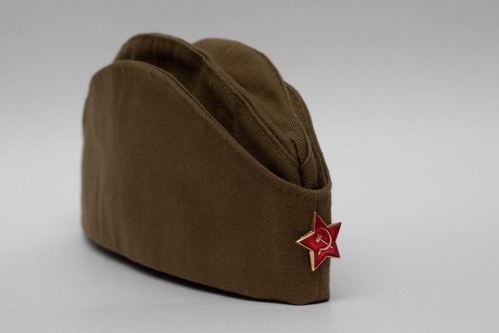 Media for Военная пилотка