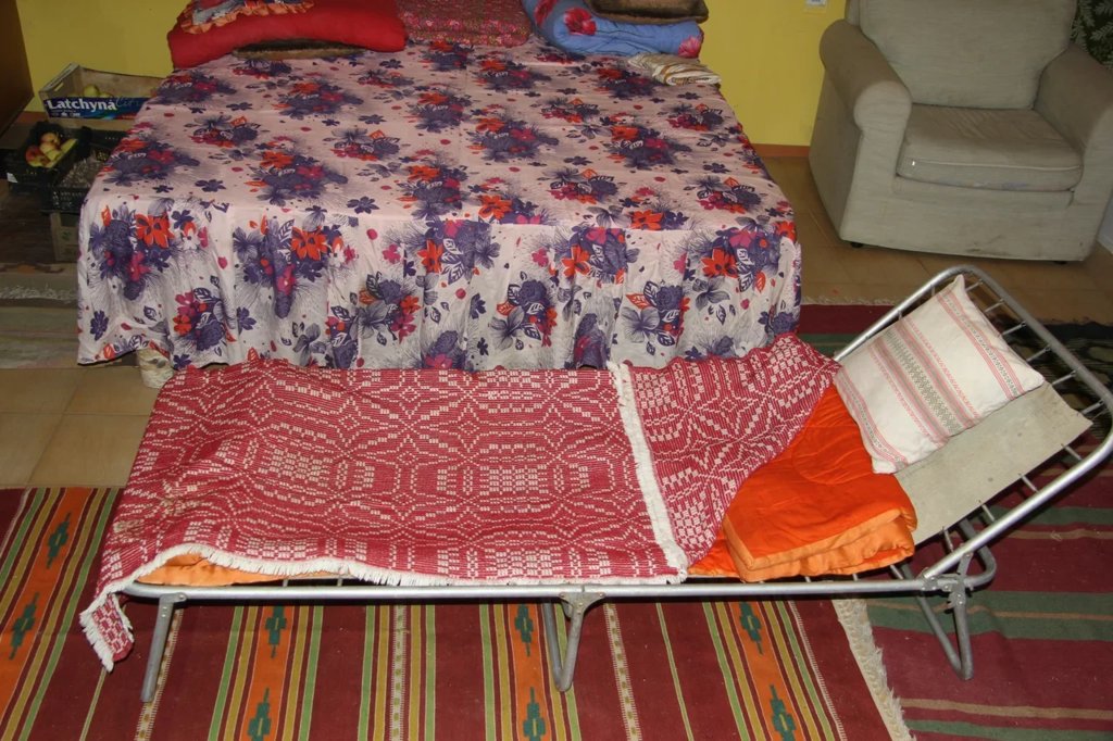 Media for Раскладушка